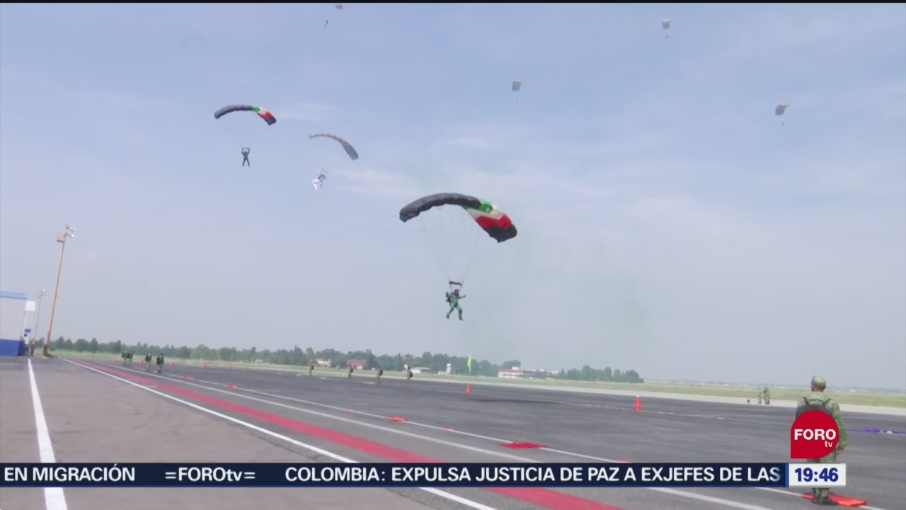 FOTO: Paracaidistas de las Fuerzas Armadas saltarán desde 10 mil pies de altura, 14 septiembre 2019
