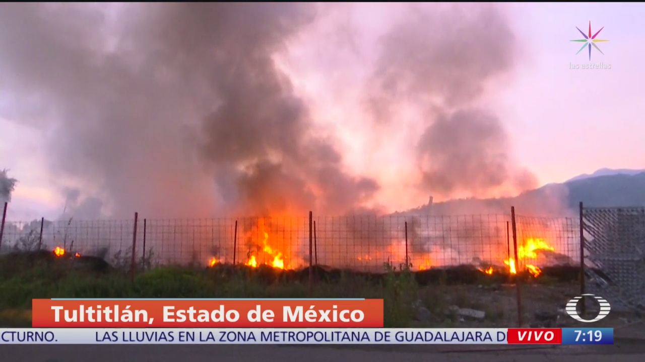 Se registra incendio en depósito de llantas de Tultitlán, Edomex