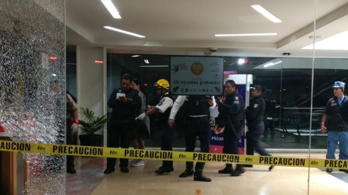 Matan a un hombre en estacionamiento de Plaza Bugambilias en Cuernavaca