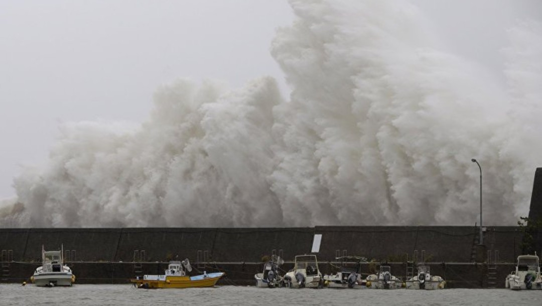 Tormenta tropical 'Tapah', en Japón y Corea del Sur, deja 30 heridos