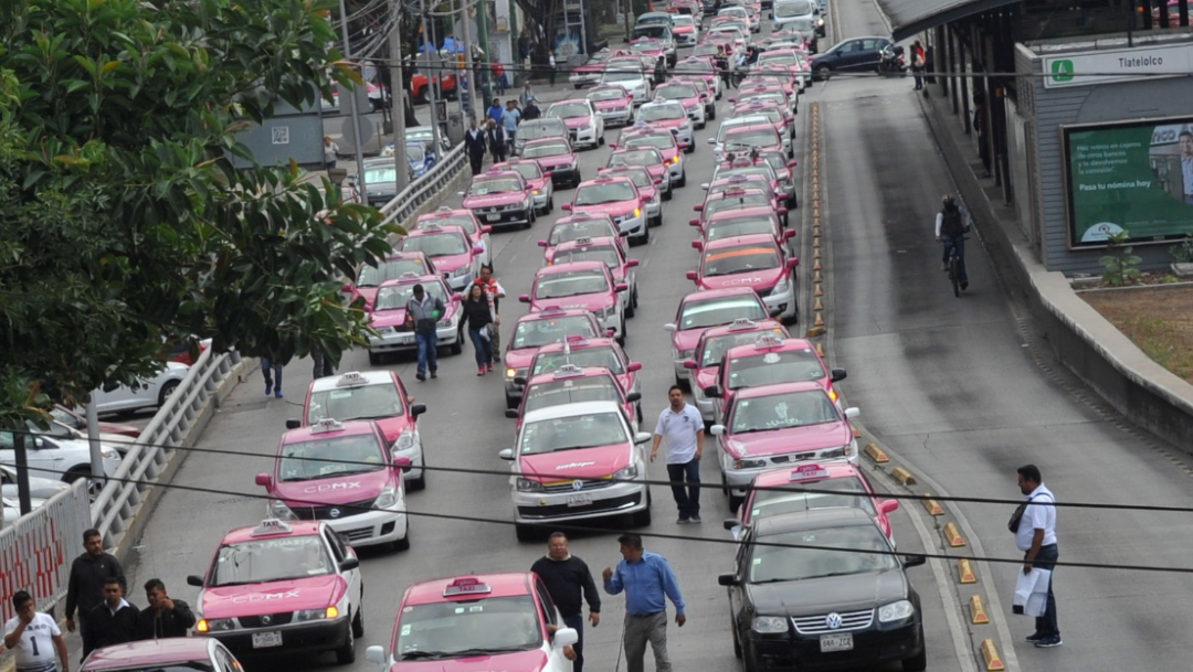 FOTO Taxistas harán nuevas marchas el 7 de octubre (Cartoscuro Archivo/Armando Monroy)