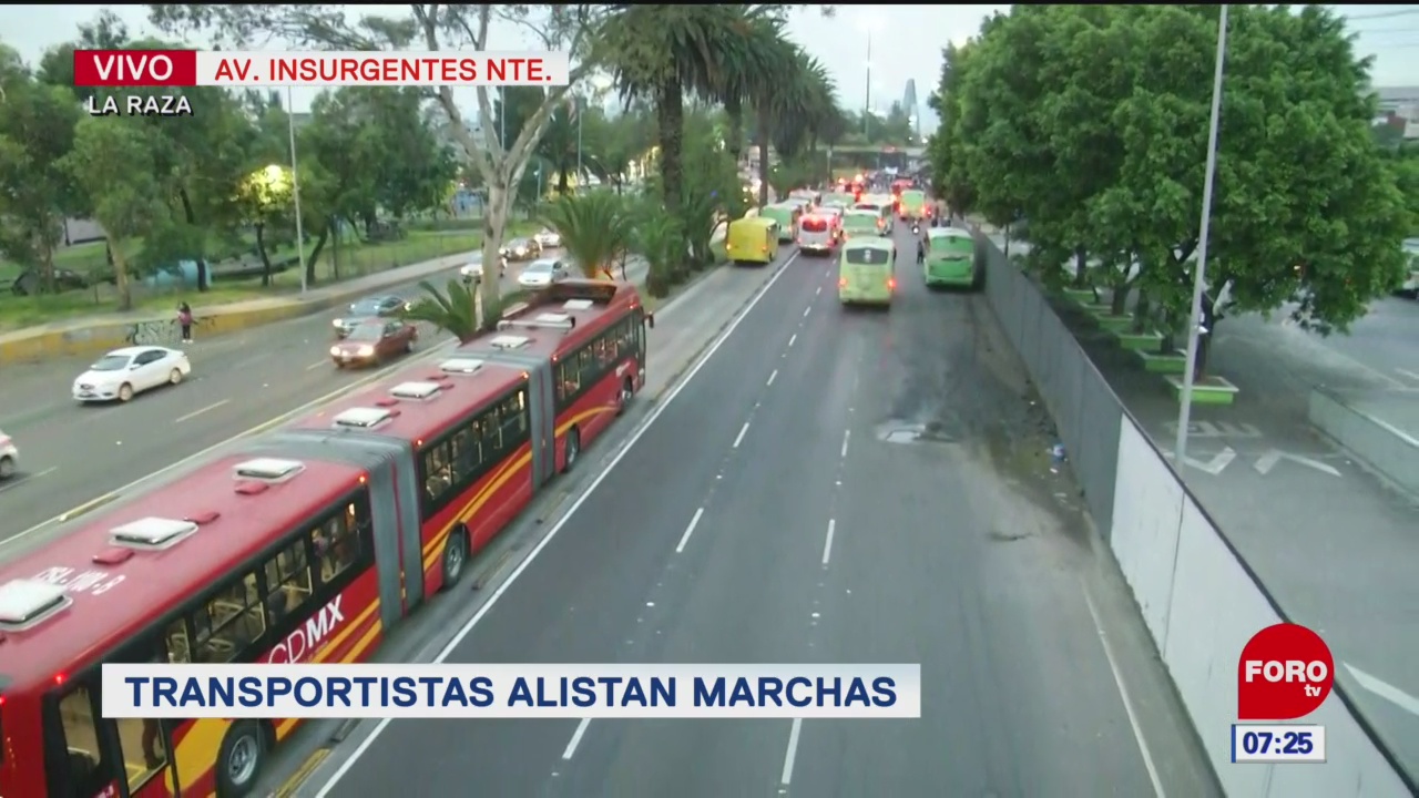 Transportistas bloquean la avenida Insurgentes Norte en CDMX