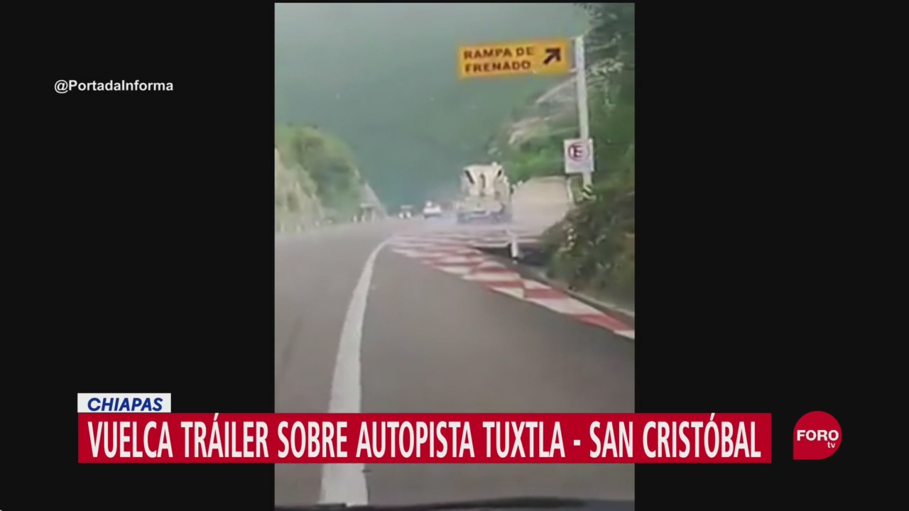 FOTO: Vuelca tráiler sobre autopista Tuxtla-San Cristóbal, 27 septiembre 2019
