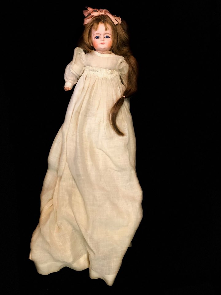 Foto: Las muñecas macabras atraen a gran número de visitantes al museo, 24 de octubre de 2019 (The History Center of Olmsted County)