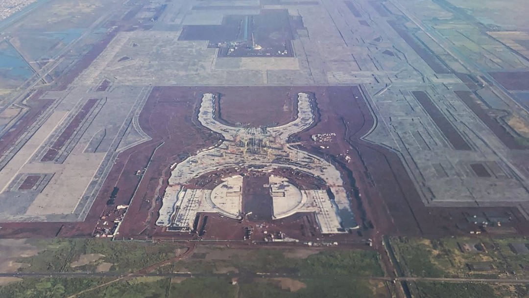 Imagen: Vista aérea de la construcción del Nuevo Aeropuerto Internacional de México, en Texcoco, el 8 de octubre de 2019 (Isaac Esquivel /Cuartoscuro.com)