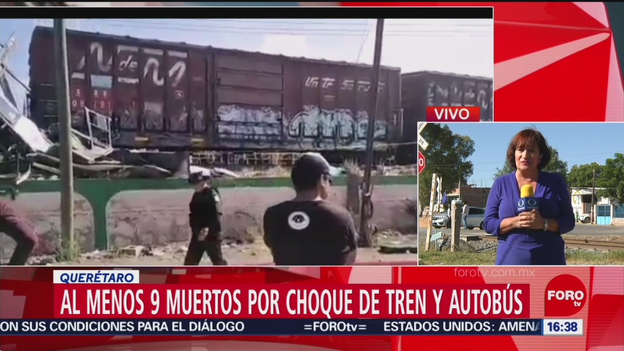 Al menos seis personas están graves tras choque entre autobús y tren en Querétaro
