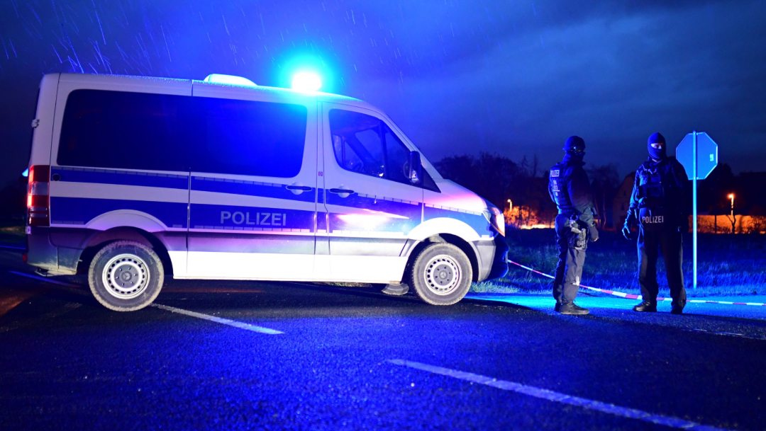 FOTO Alemania califica de "atentado" el ataque a sinagoga en Halle (EFE)