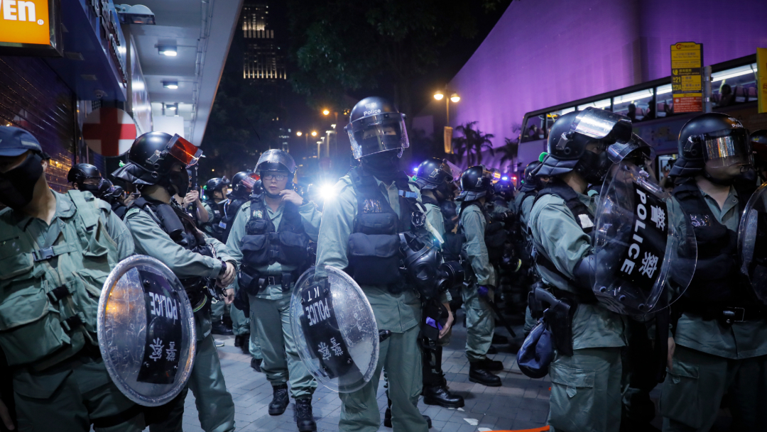 FOTO Apple elimina app, manifestantes en Hong Kong ubicaban así a policías (AP)