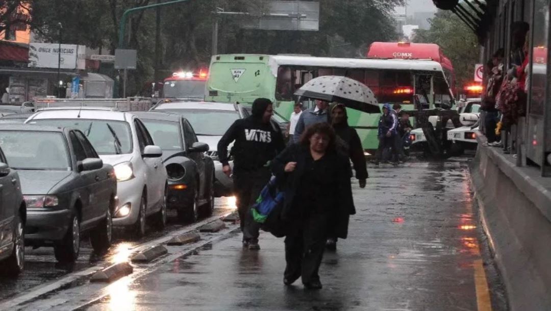 Foto Cae lluvia ligera en al menos diez alcaldías de la CDMX