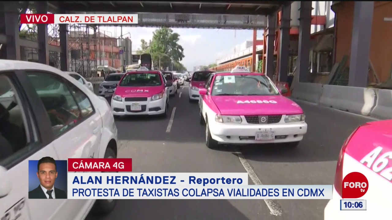 Caravana de taxistas avanza sobre calzada de Tlalpan, en CDMX