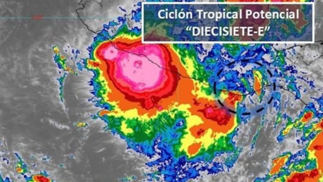 IMAGEN Ciclón tropical potencial 17-E tocó tierra en Oaxaca (Conagua)