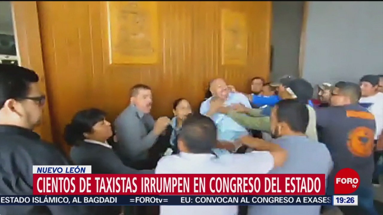 Foto: Taxistas Irrumpen Congreso Nuevo León 30 Octubre 2019