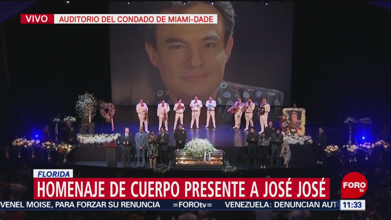 FOTO: Cuerpo José José recibe homenaje en auditorio de Miami, 6 octubre 2019