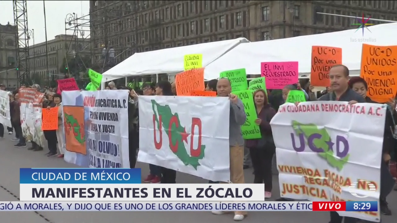 Diferentes manifestantes se concentran en el Zócalo CDMX