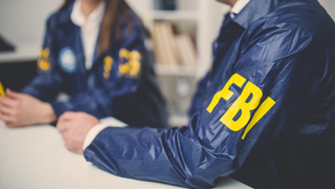 Acreditan extradición de hombre buscado por el FBI en México