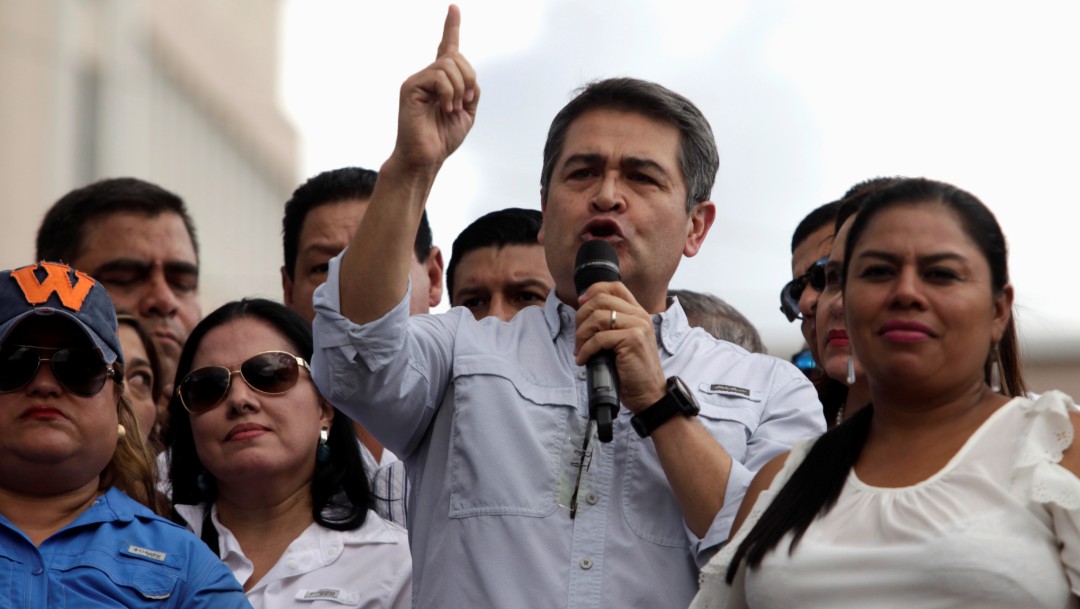 Fiscal enumera supuestos sobornos de narcotraficantes a presidente de Honduras