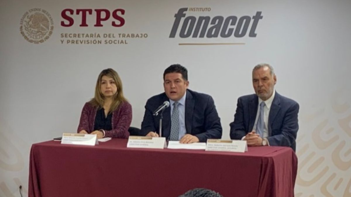 Foto: Alberto Ortiz, director General del Fonacot, en conferencia de prensa. Twitter/@Fonacot_oficial