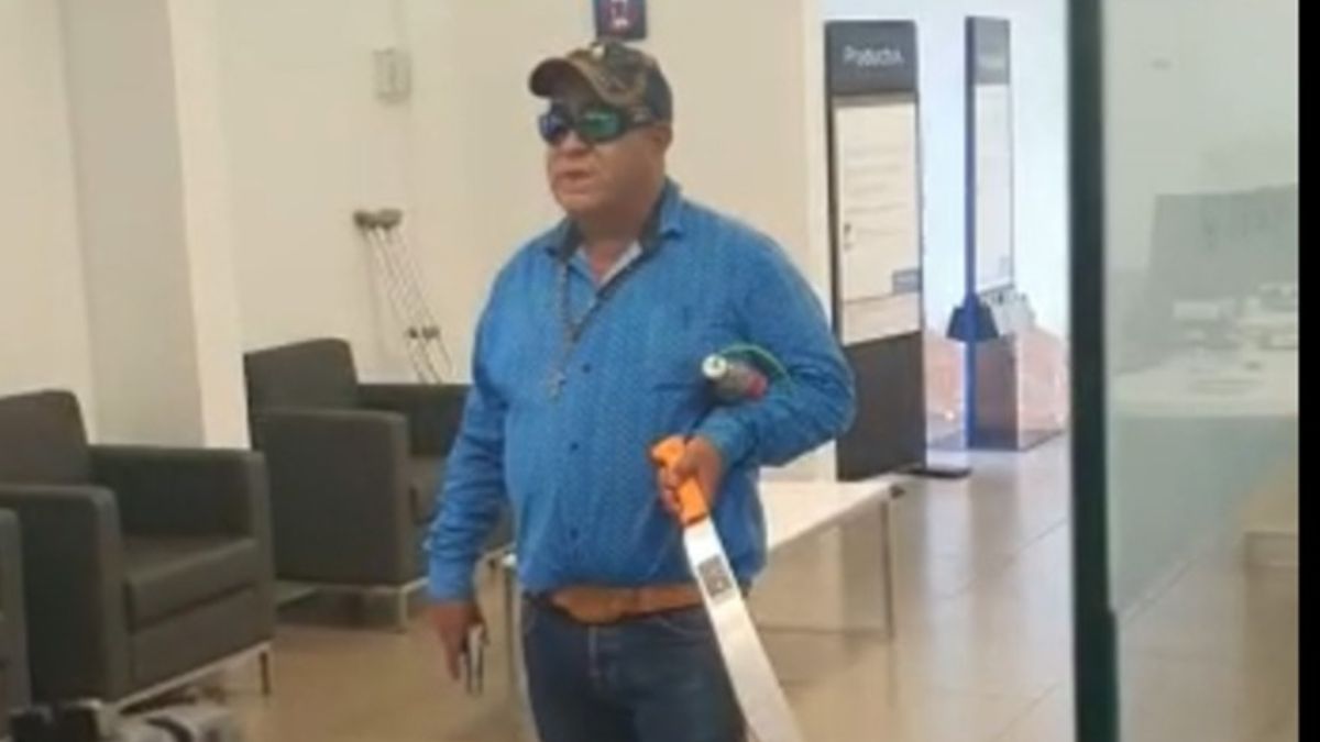 Matan a hombre que amenazó con explotar con dinamita un banco en Pachuca