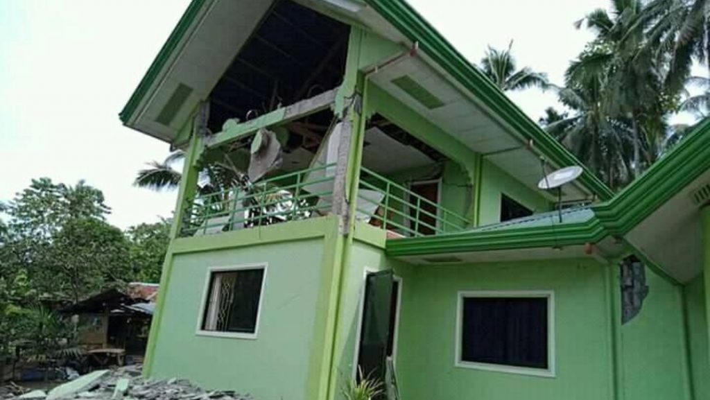 FOTO Sismo de magnitud 6.6 en Filipinas deja al menos 5 muertos