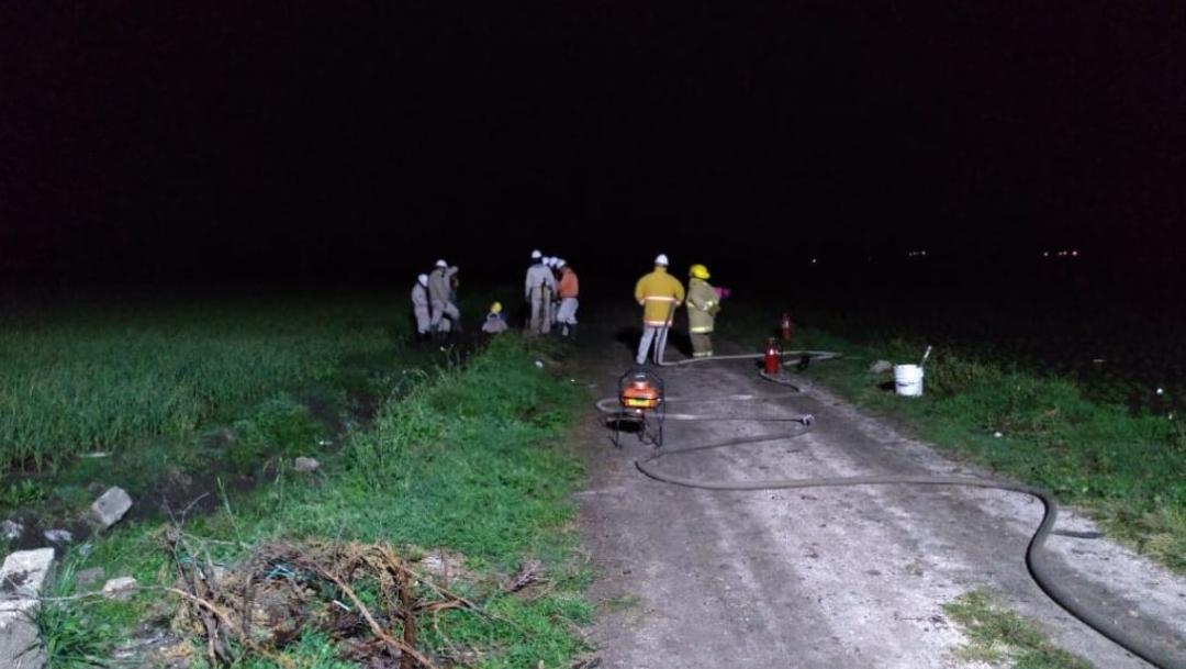 Foto: Controlan fuga de gas LP en terrenos de cultivo de Tepeaca, Puebla, 17 octubre 2019