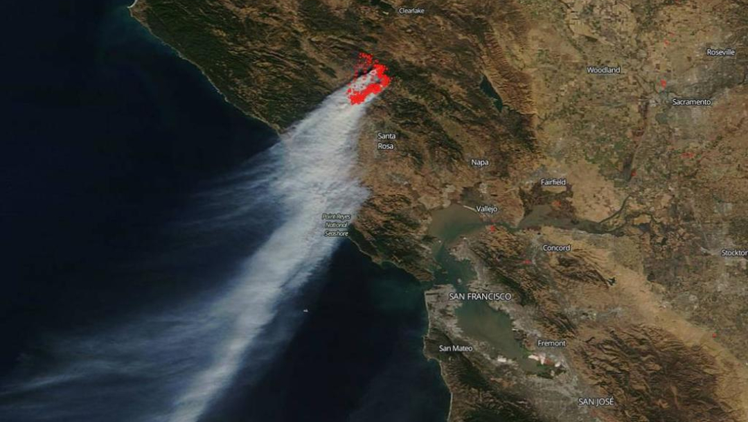 Video: Así se ven los incendios en Baja California y California desde el espacio