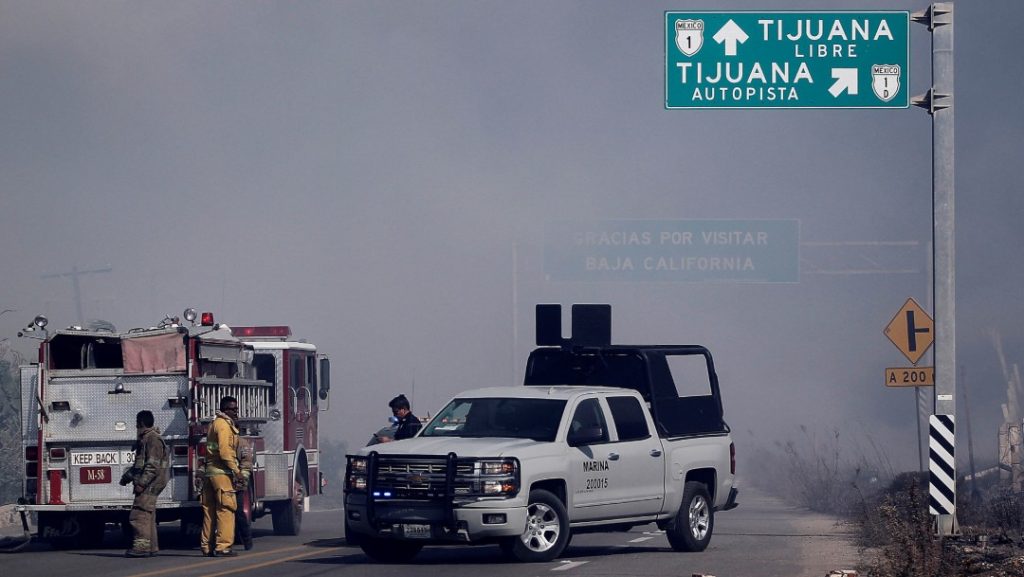 Foto Incendios en Tijuana consumen al menos 60 viviendas