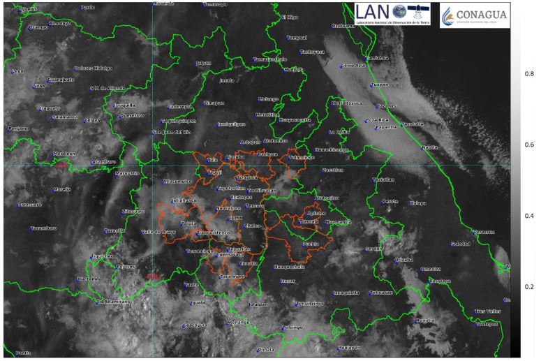 Imagen de satélite de las 08:26 horas, muestra cielo medio nublado en el centro del país
