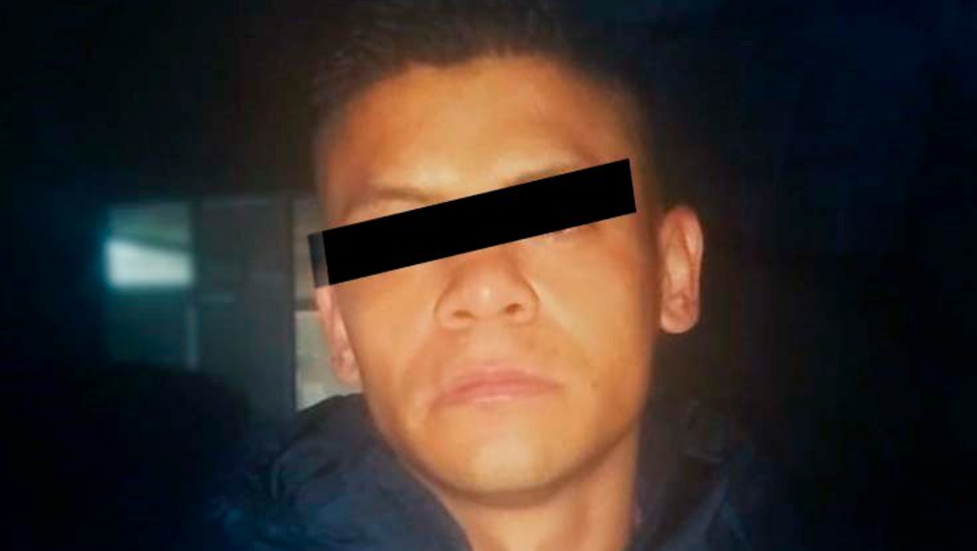 Foto: El detenido fue identificado como Fernando Rivera “N”, de 26 años, un exconvicto y presunto sicario del grupo delictivo la Unión, 14 de octubre de 2019 (Twitter @SSP_CDMX)