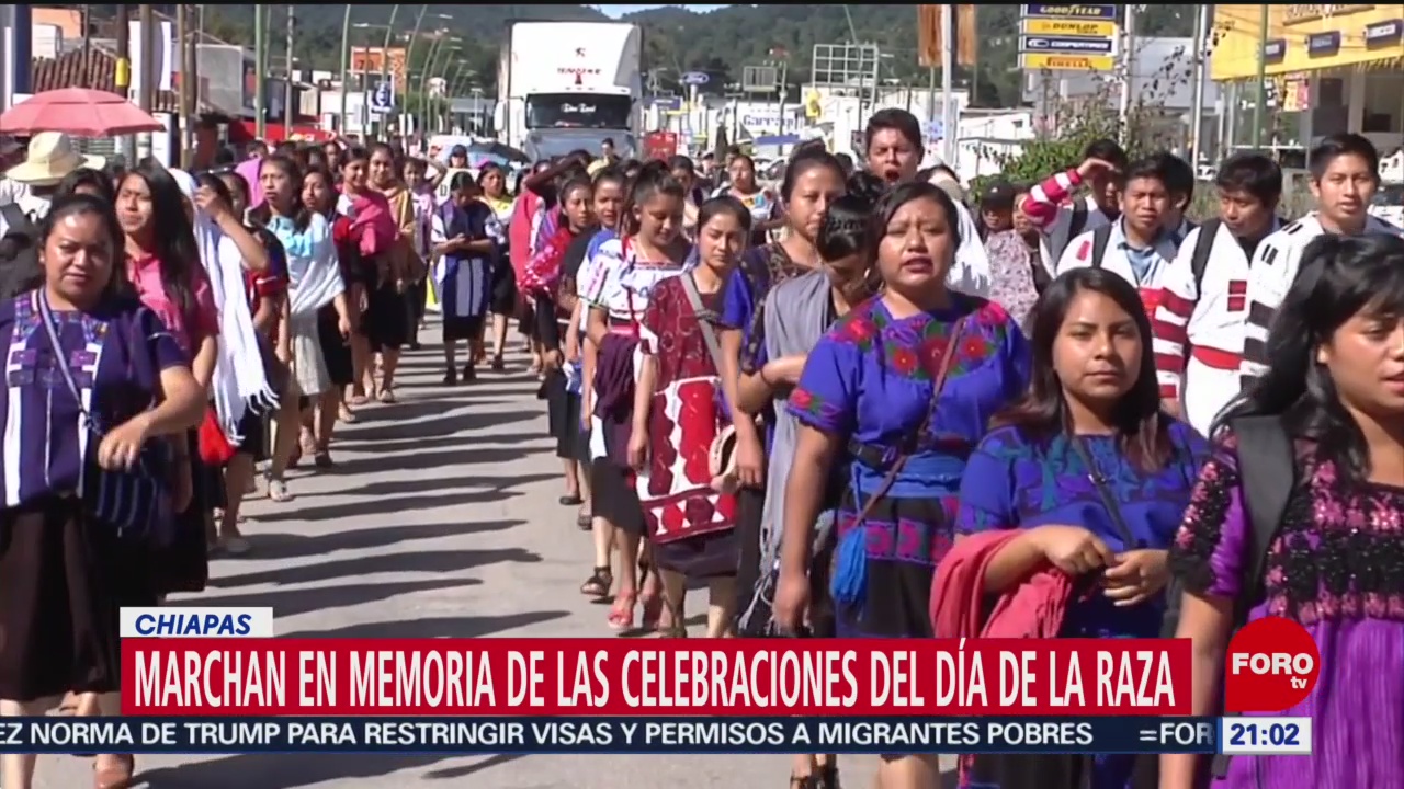 FOTO: Normalistas marchan por las celebraciones del Día de la Raza en Chiapas, 12 octubre 2019
