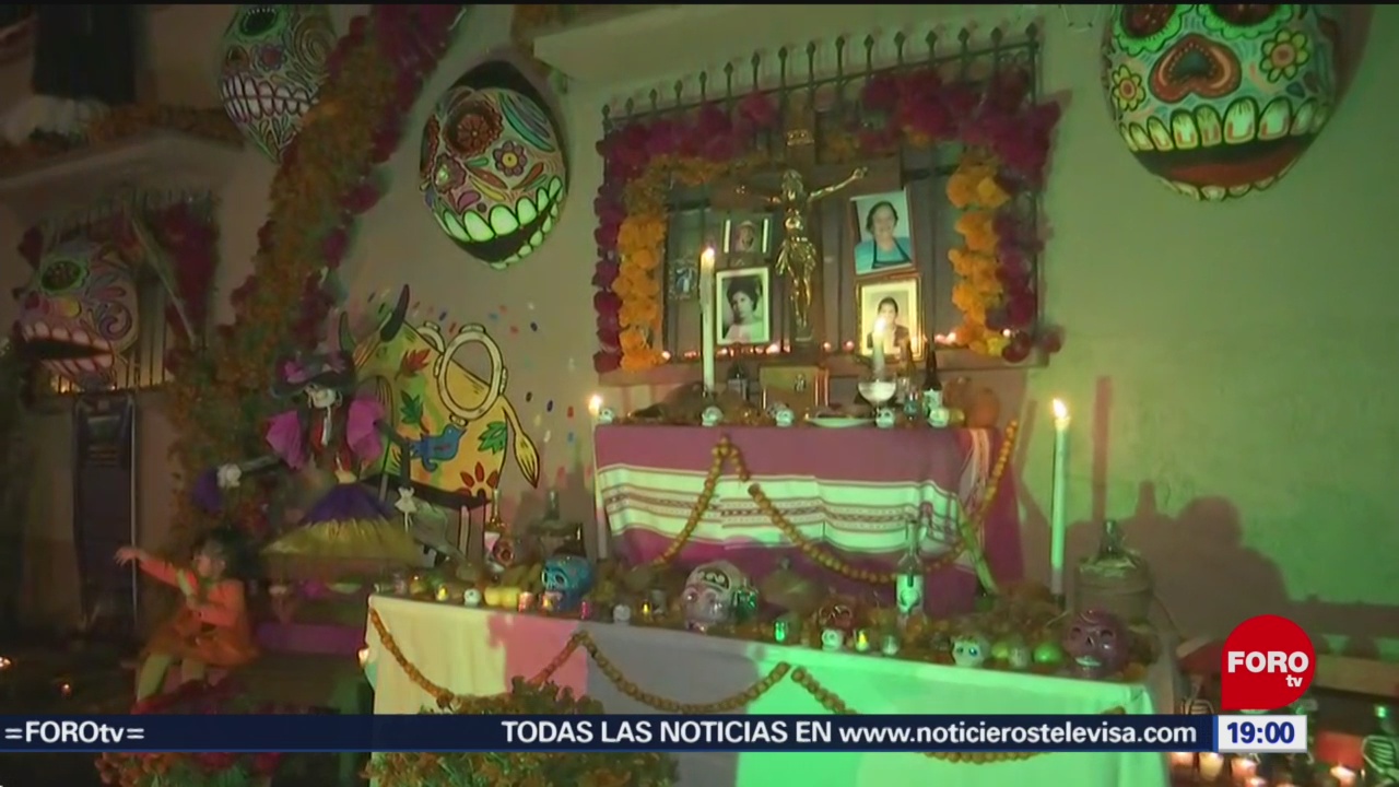 FOTO: Oaxaca adorna fachadas alusivas Día Muertos