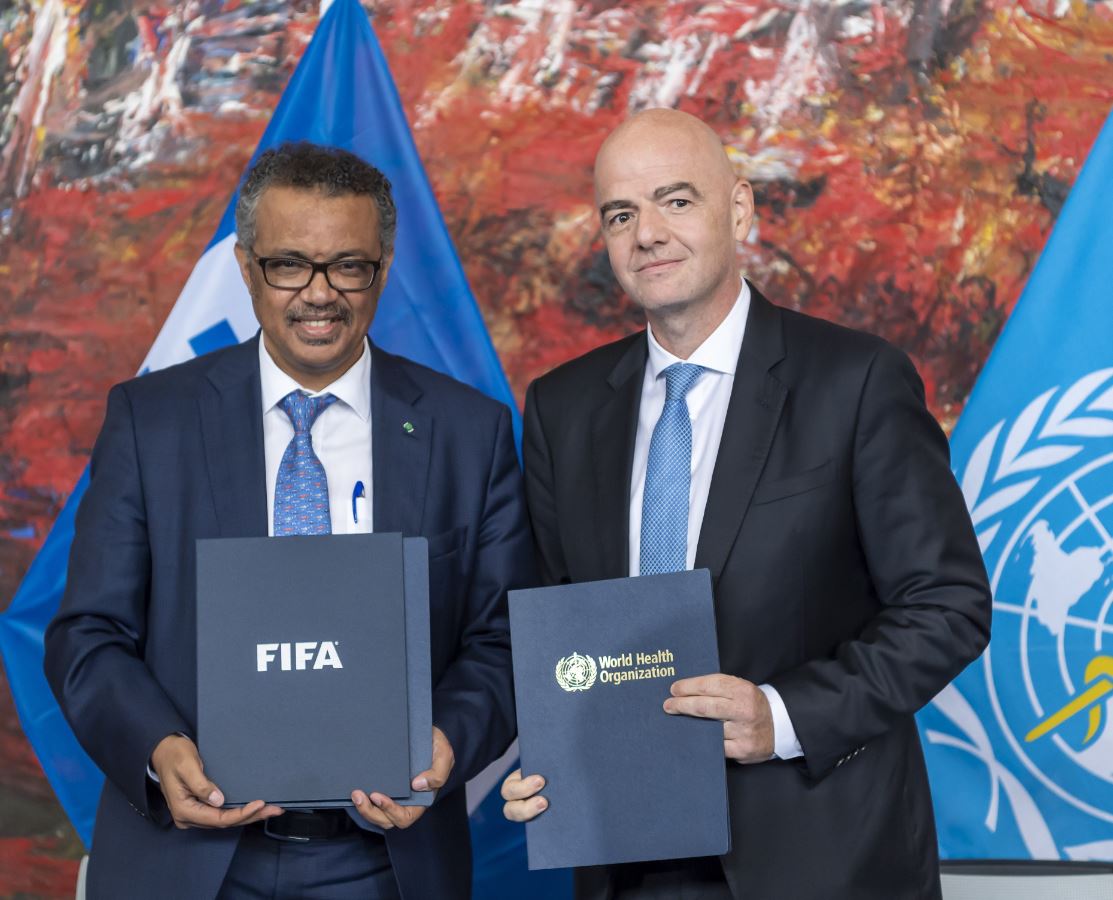 OMS y FIFA firman acuerdo para promover la salud a través del futbol