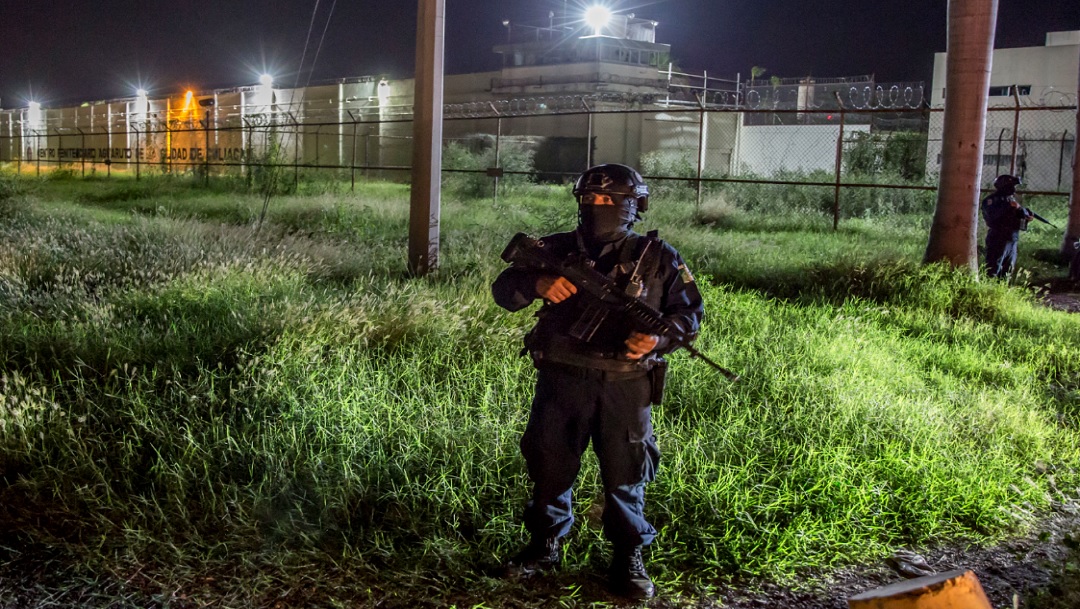 Al menos 30 de los más violentos en México, entre los fugados del penal de Aguaruto