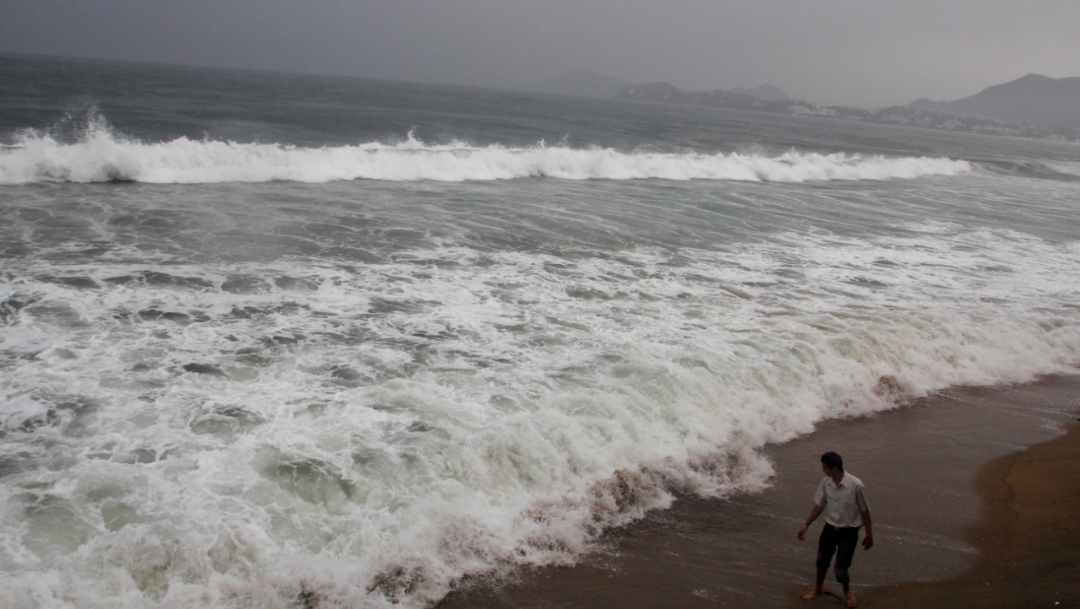 Foto: Playas en Manzanillo registran grandes olas por fenómeno meteorológico, 20 octubre 2019