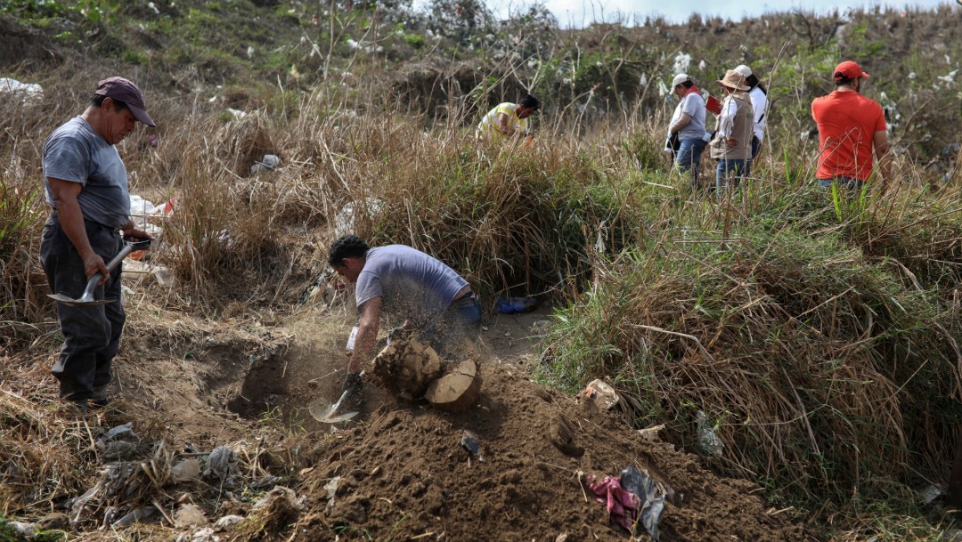 Foto: Encinas: Se han hallado 594 fosas clandestinas en esta administración, 14 de octubre de 2019, México