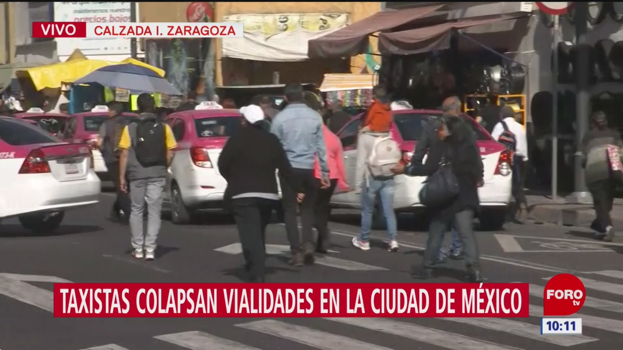 Taxistas mantienen bloqueo en la calzada Ignacio Zaragoza