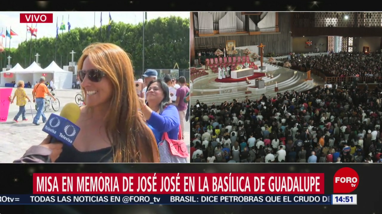 FOTO: Turistas Extranjeros También Participan Misa José José Basílica De Guadalupe,