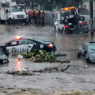Mujer muere arrastrada por corriente de agua, tras fuertes lluvias en Chihuahua