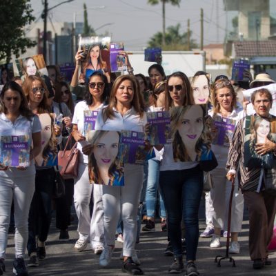 Marchan para pedir justicia por feminicidio de Abril Pérez Sagaón
