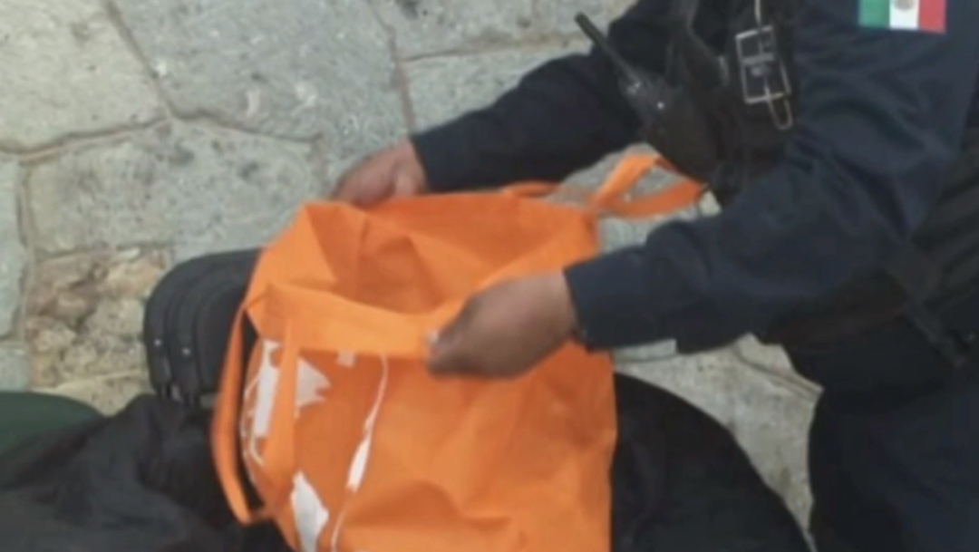 FOTO Abandonan a bebé recién nacido en una bolsa (FOROtv)