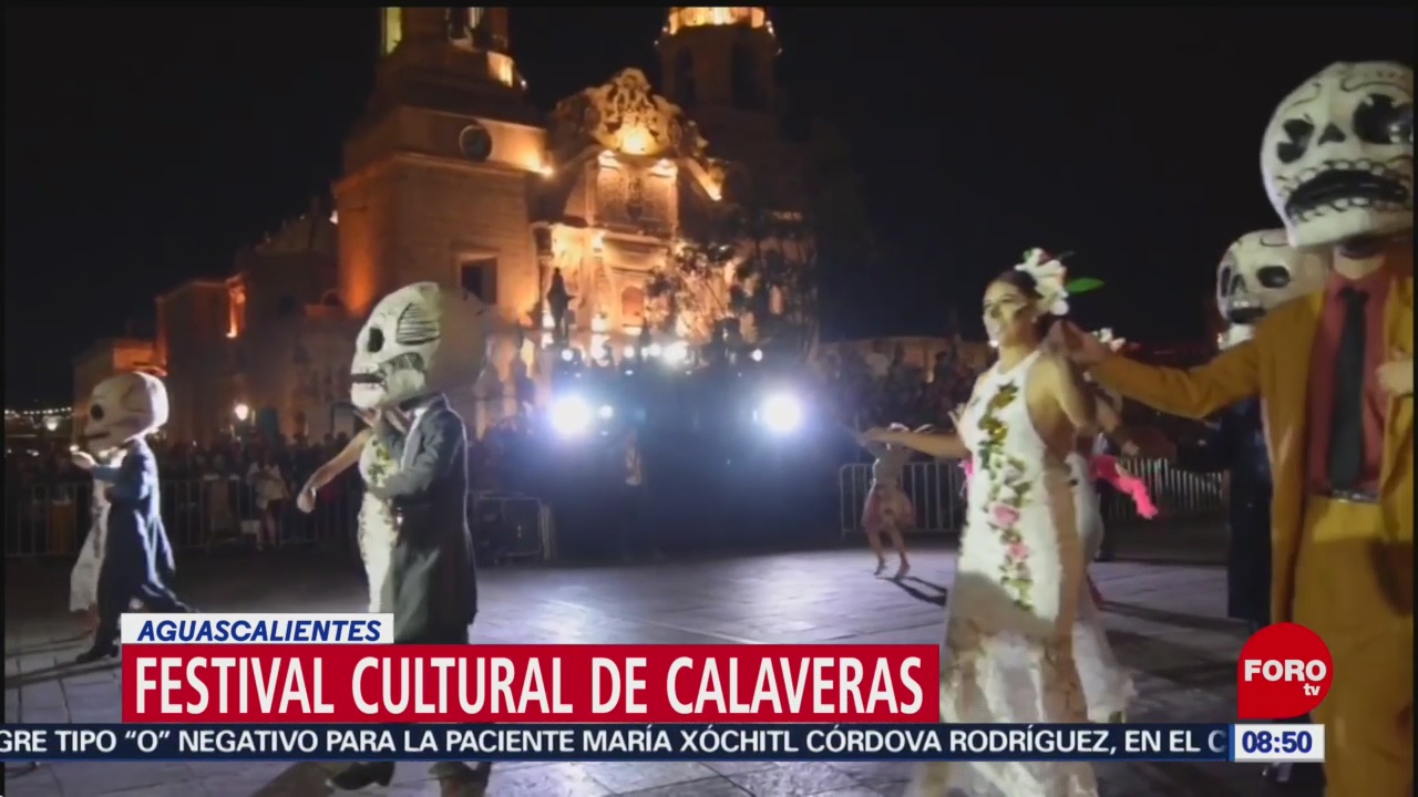 Aguascalientes realiza Desfile de Calaveras para celebrar a fieles difuntos