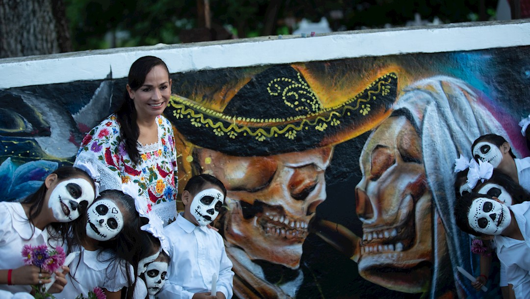 Foto: Cientos de ánimas deambularan por el cementerio y calles de Mérida, Yucatán, 1 noviembre 2019