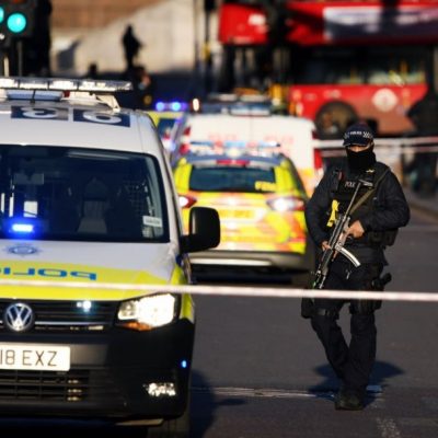 Policía confirma 2 muertos y 3 heridos por atentado en Londres