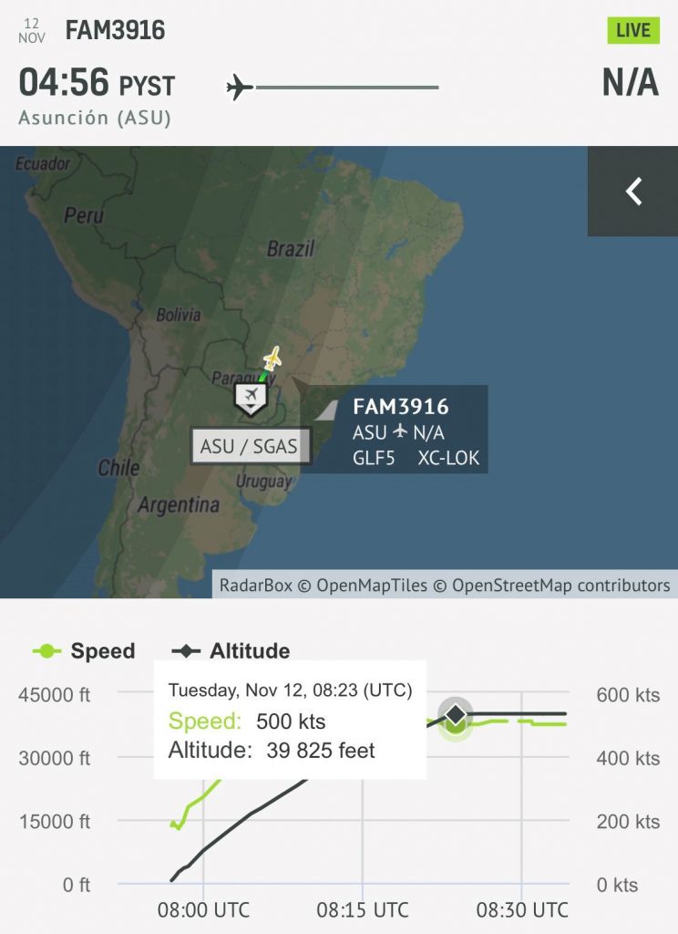 FOTO Avión de la FAM que transporta a Evo Morales despega de Paraguay