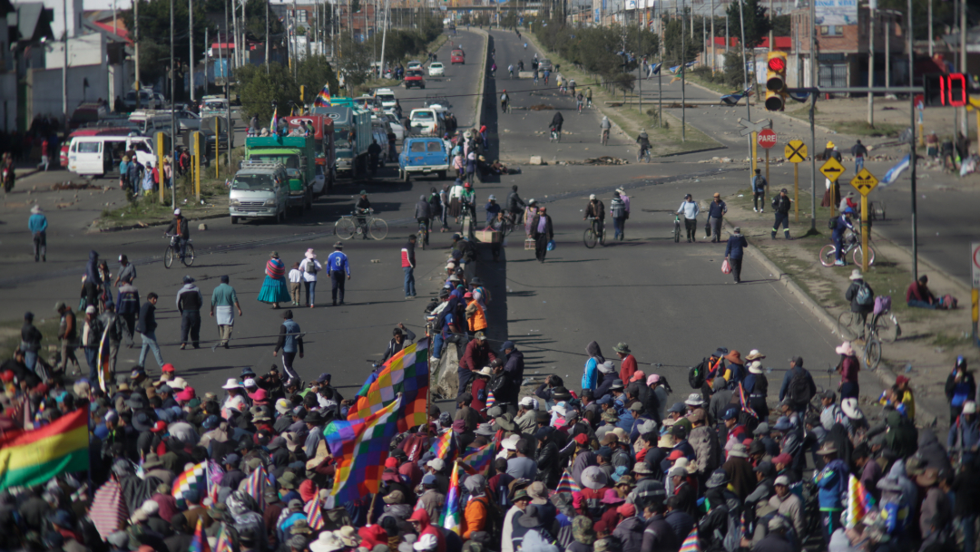FOTO En Bolivia, escasez de alimentos y gasolina por protestas (Getty Images)