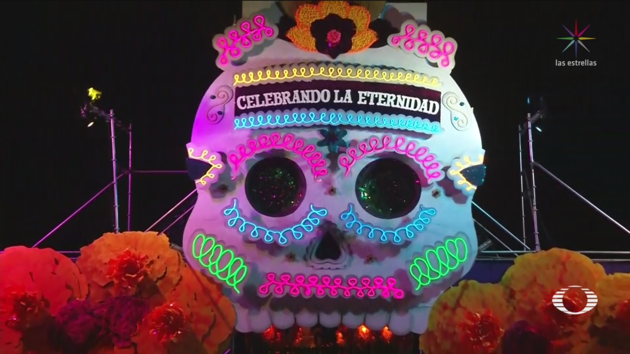 Capitalinos celebran la eternidad en Chapultepec