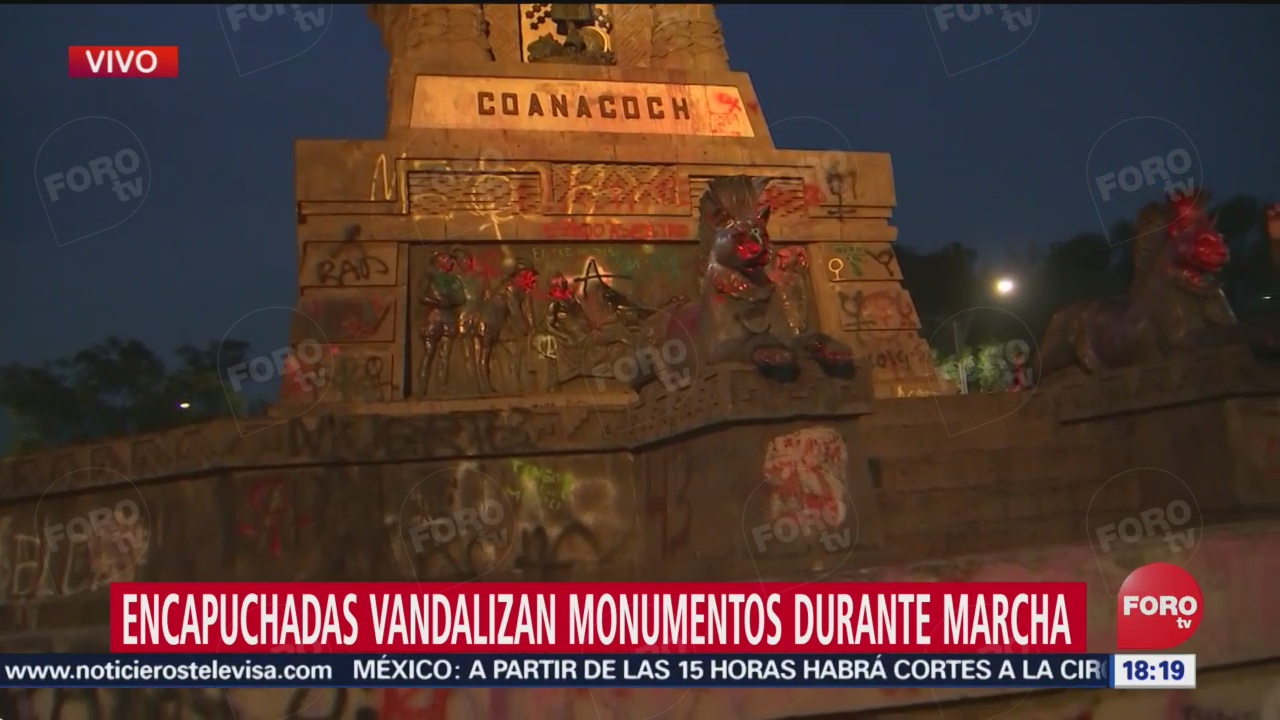 Foto: Encapuchadas Continúan Vandalizando Esculturas Sobre Reforma