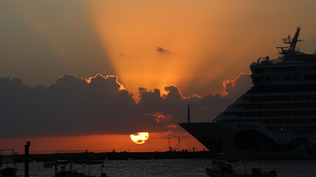 Cozumel propone impuesto a turistas que lleguen en cruceros