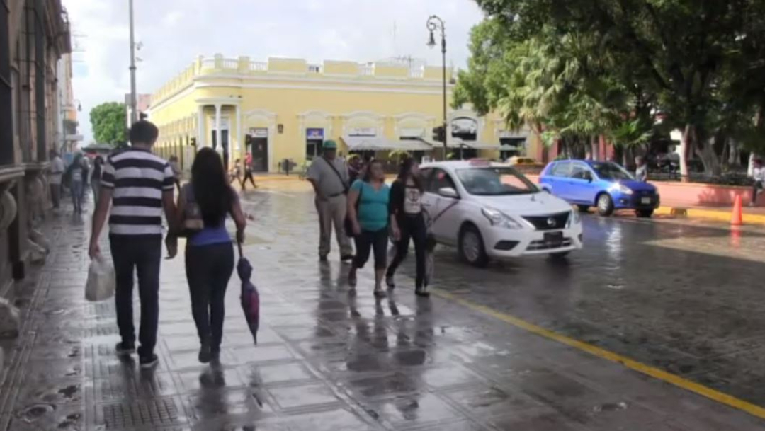 Frente frío 11 y onda tropical 51 propician lluvias fuertes en Yucatán