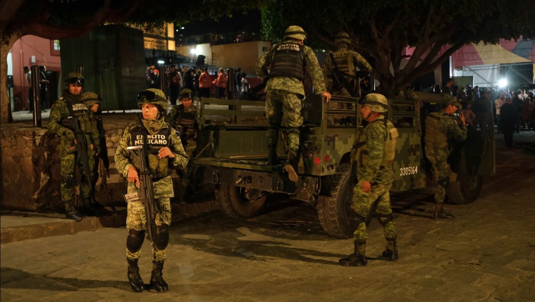 Presuntos delincuentes entorpecen operativo de seguridad en Guanajuato