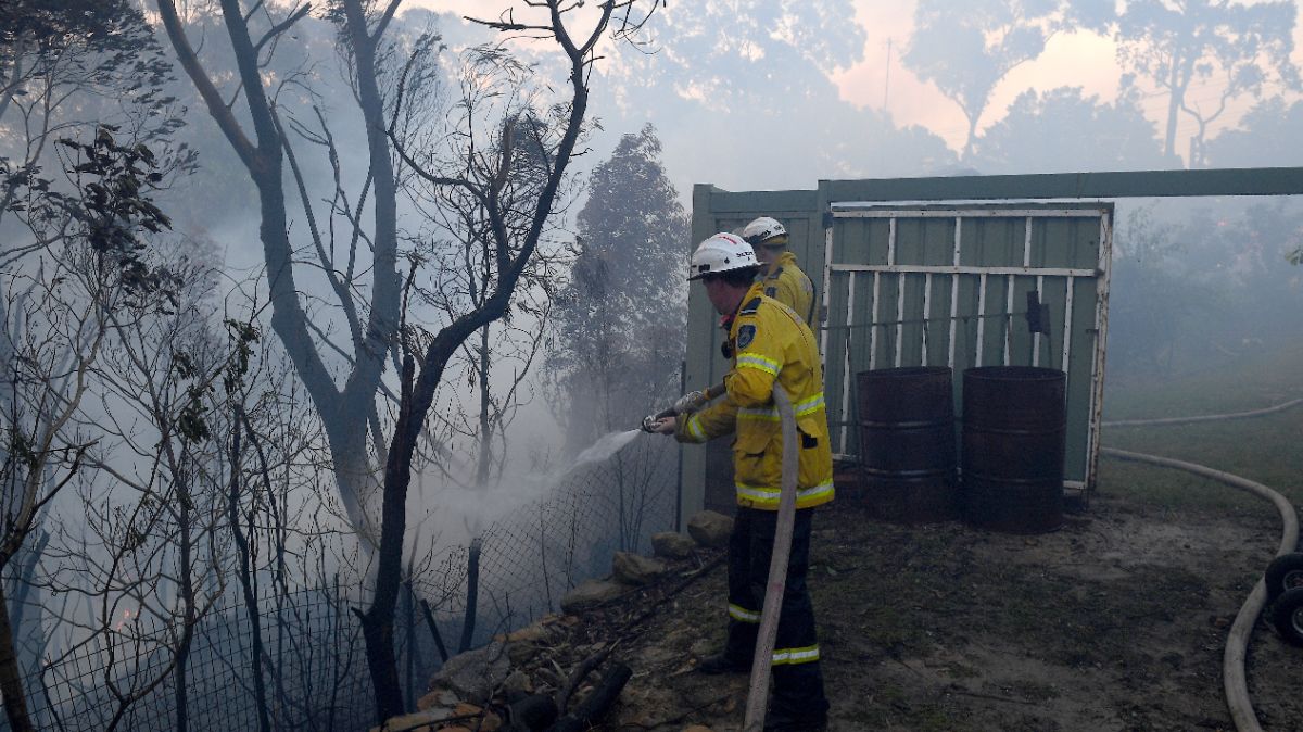 Incendios en Australia dejan un muerto y 35 heridos